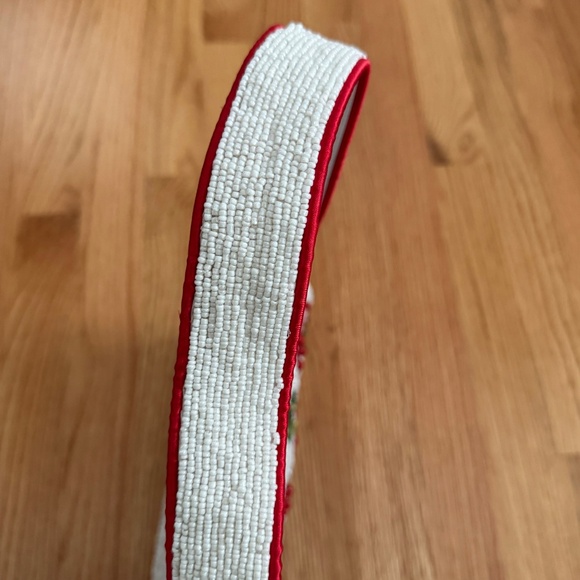 Viral Beaded Tomato Bag - Picture 3 of 7